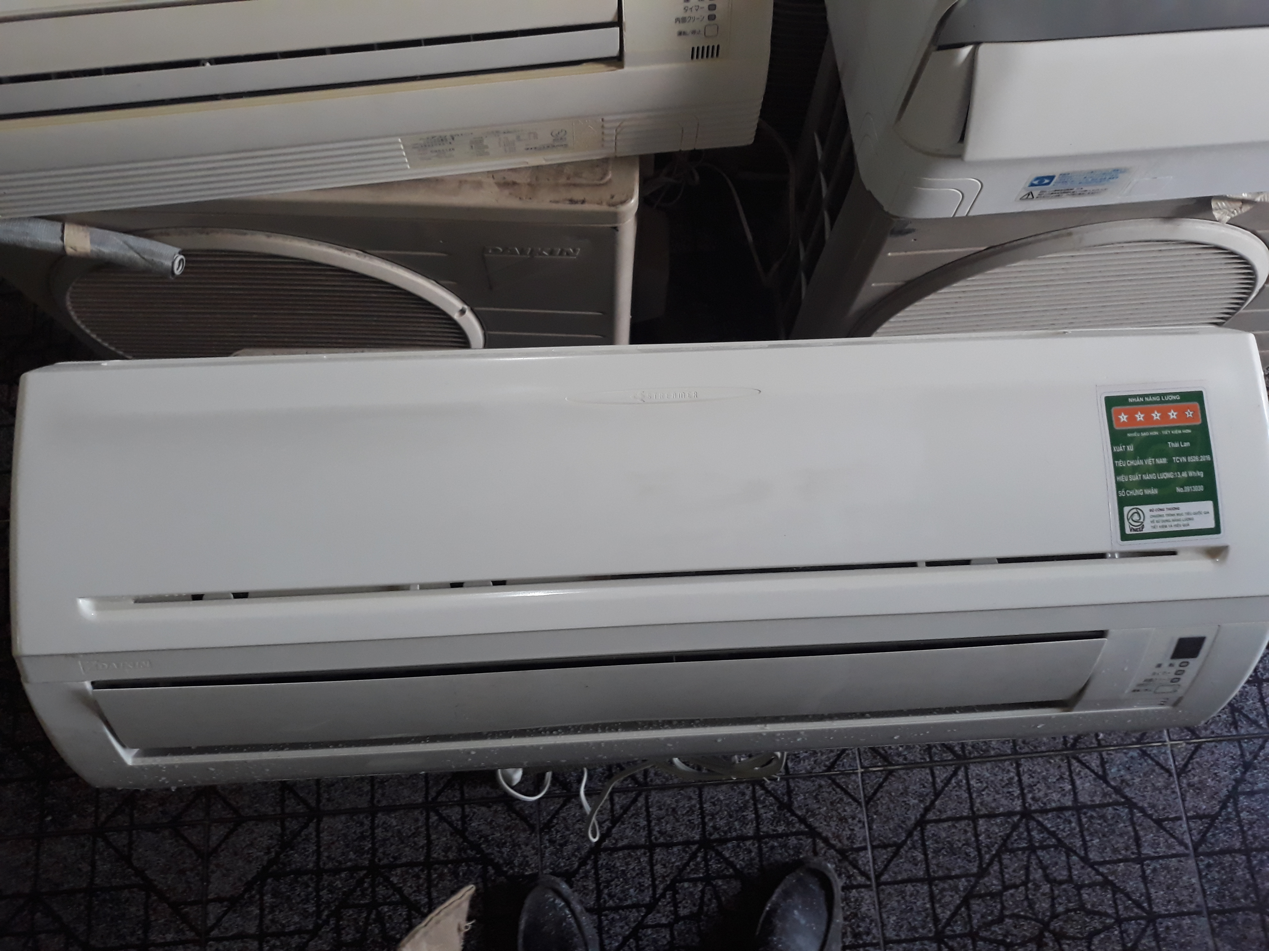 MÁY LẠNH DAIKIN F28HTNS-W 