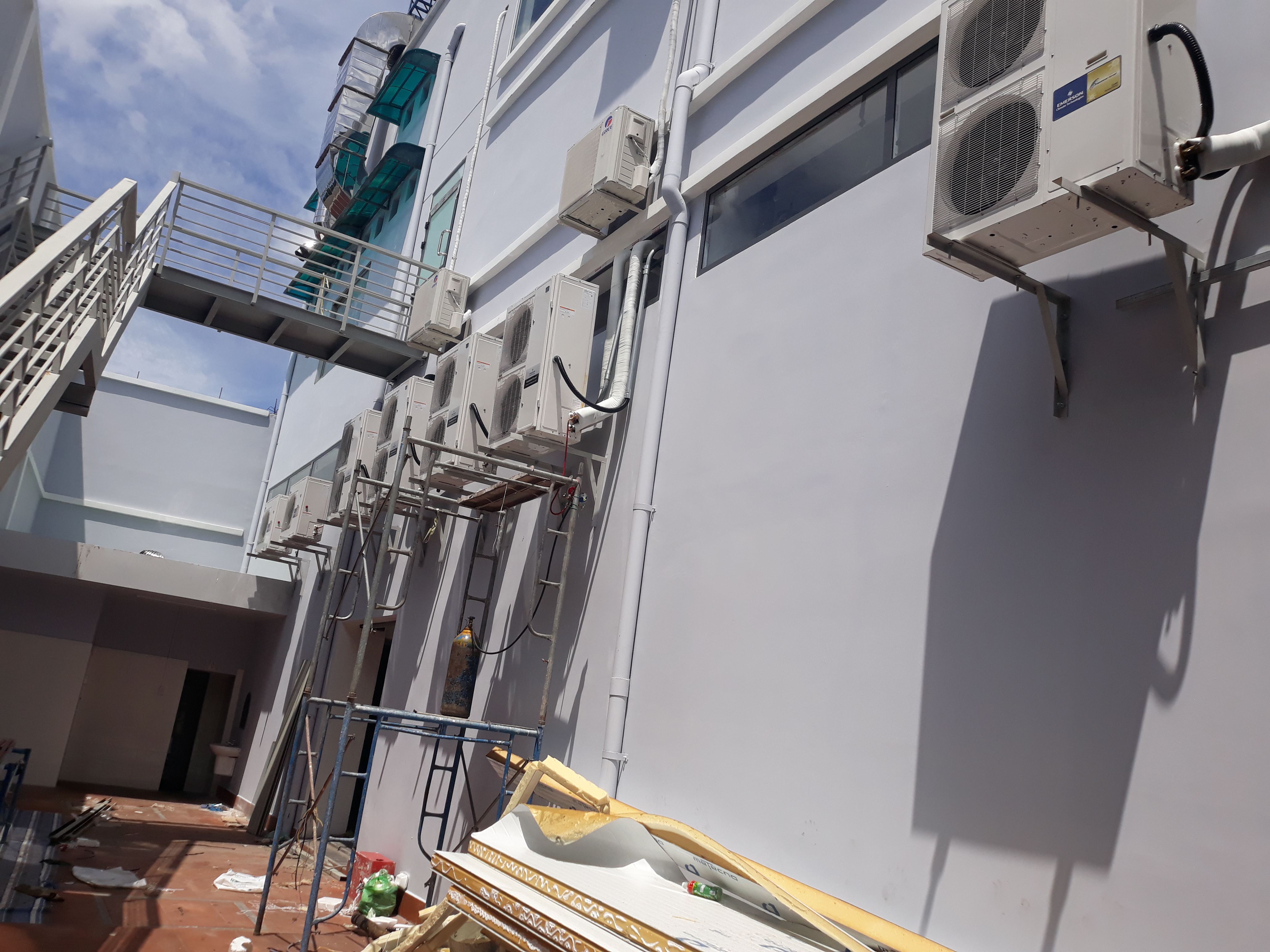 Tháo lắp máy lạnh quận bình tân
