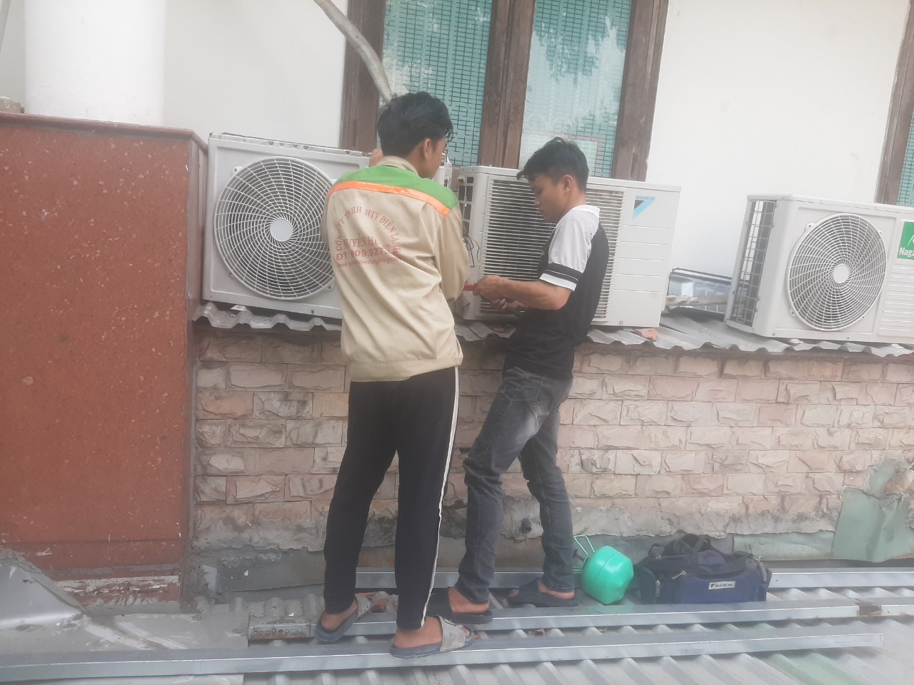 DỊCH VỤ SỮA CHỮA MÁY LẠNH QUẬN 3 