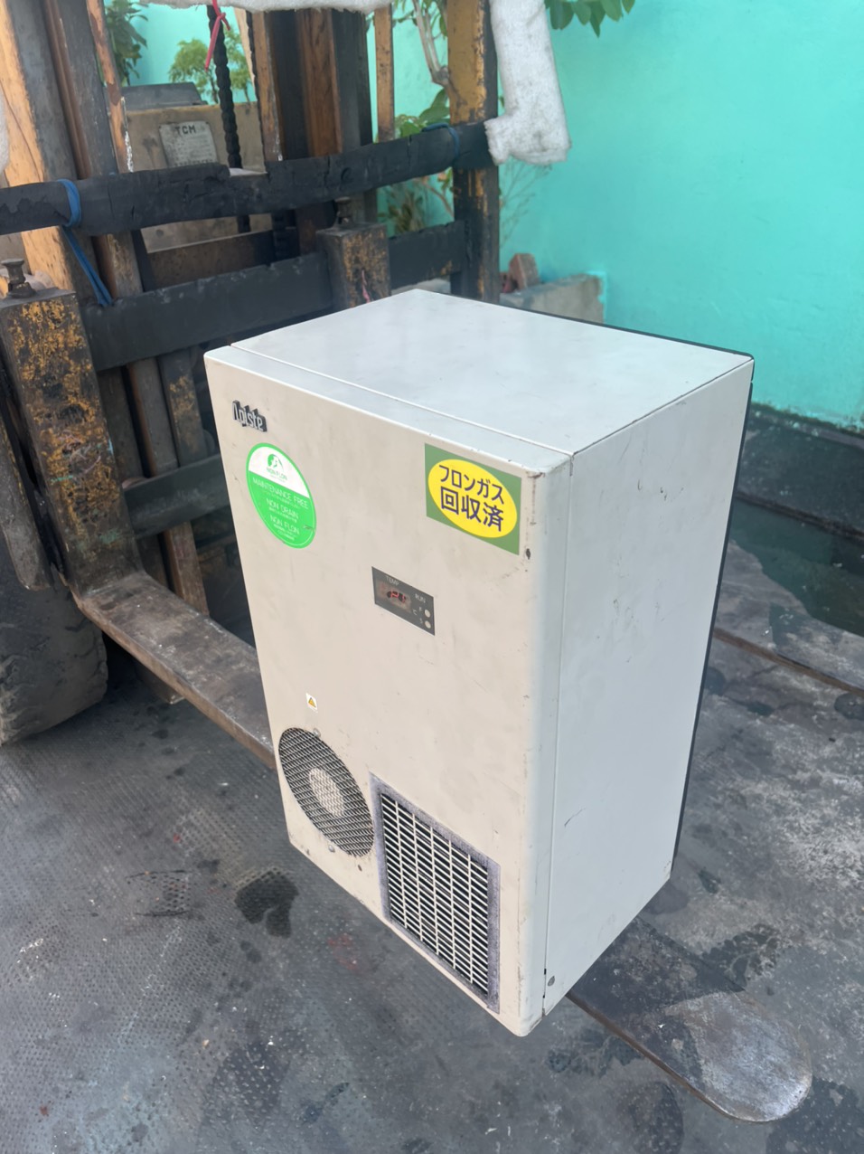  sửa máy làm mát tủ điện tại tp.hcm- công ty điện lạnh nguyễn hùng 