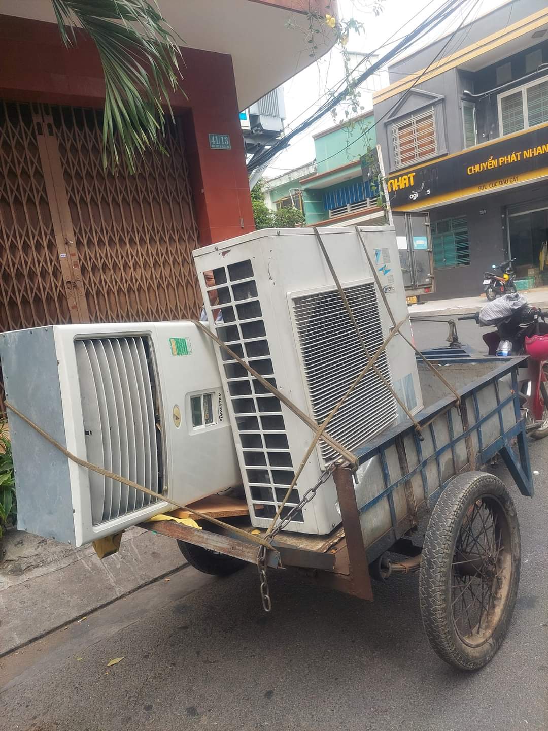 THU MUA MÁY LẠNH KCN VSIP 1 NĂM 2024